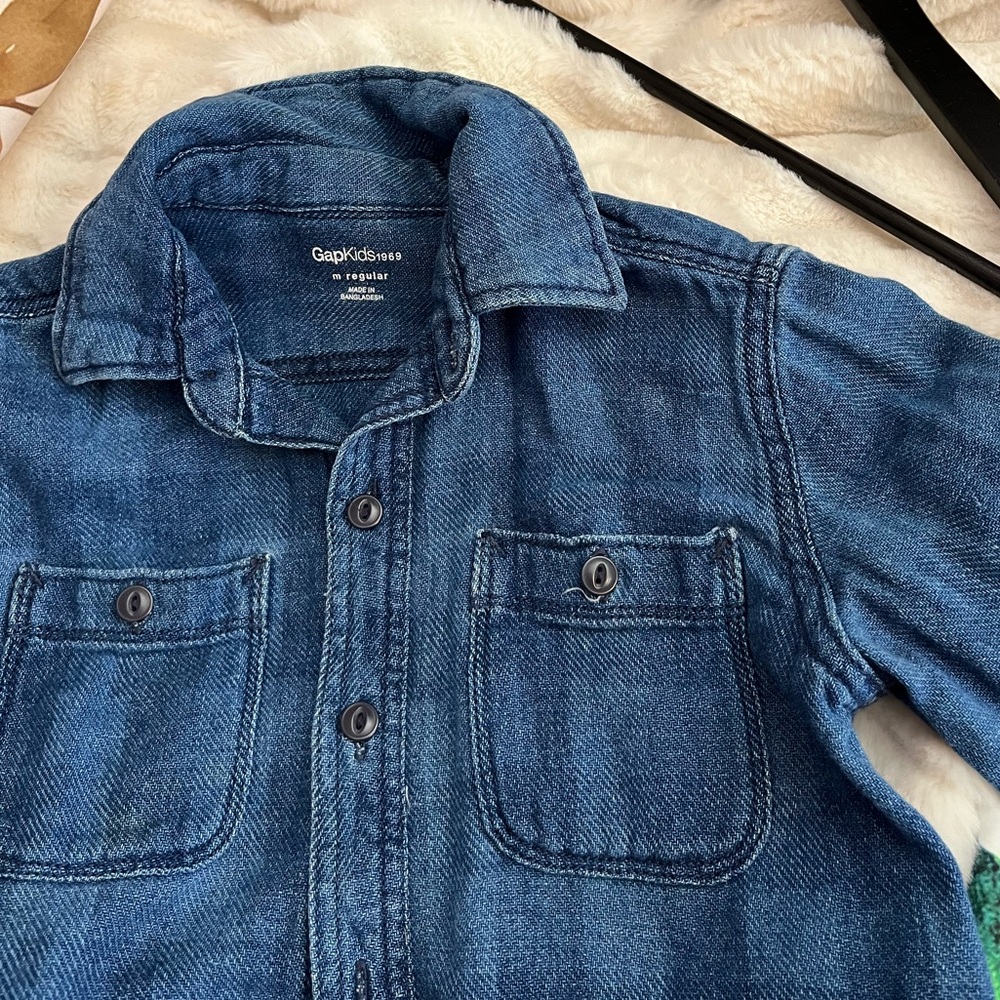 Gap 1969 Kids Unisex M  Woven Chambray Button Down Denim Spring Midwest Shirt